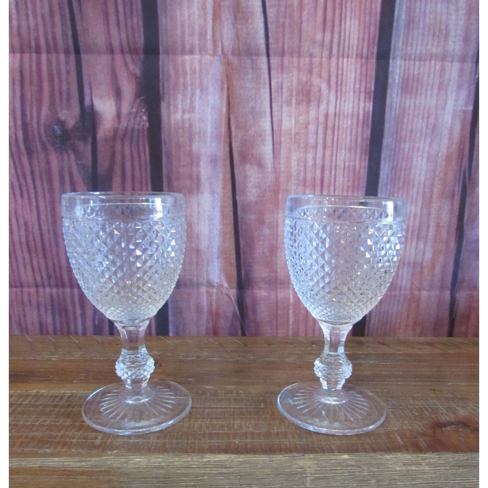Vista Alegre Bicos Clear Glass White Wine Goblets Set of 2 Gothic Halloween - Picture 3 of 5
